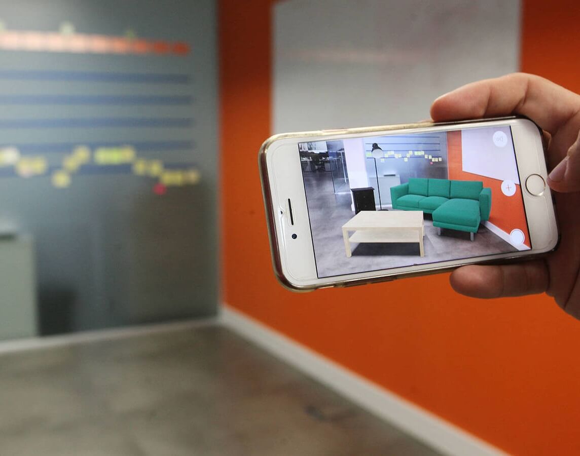 Vista de realidad aumentada a través de un celular
